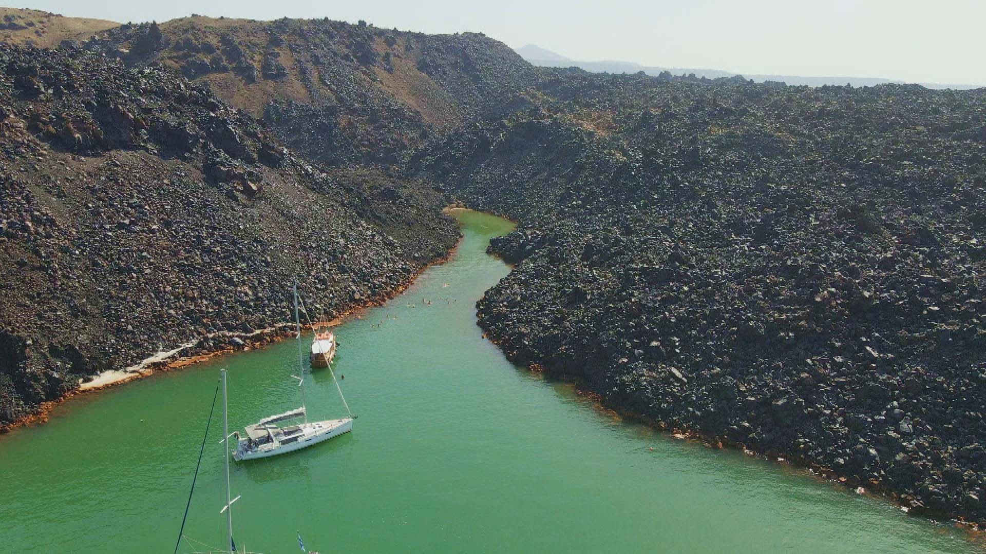 Σαντορίνη και Μήλος: Hφαιστειογενείς Κυκλάδες