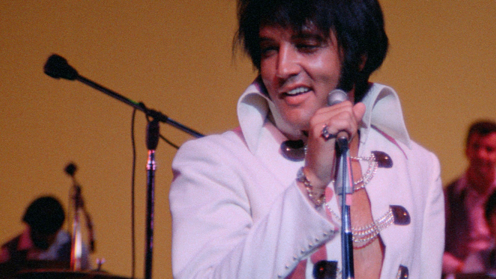 EPIC: Elvis Presley σε μια μοναδική συναυλία
