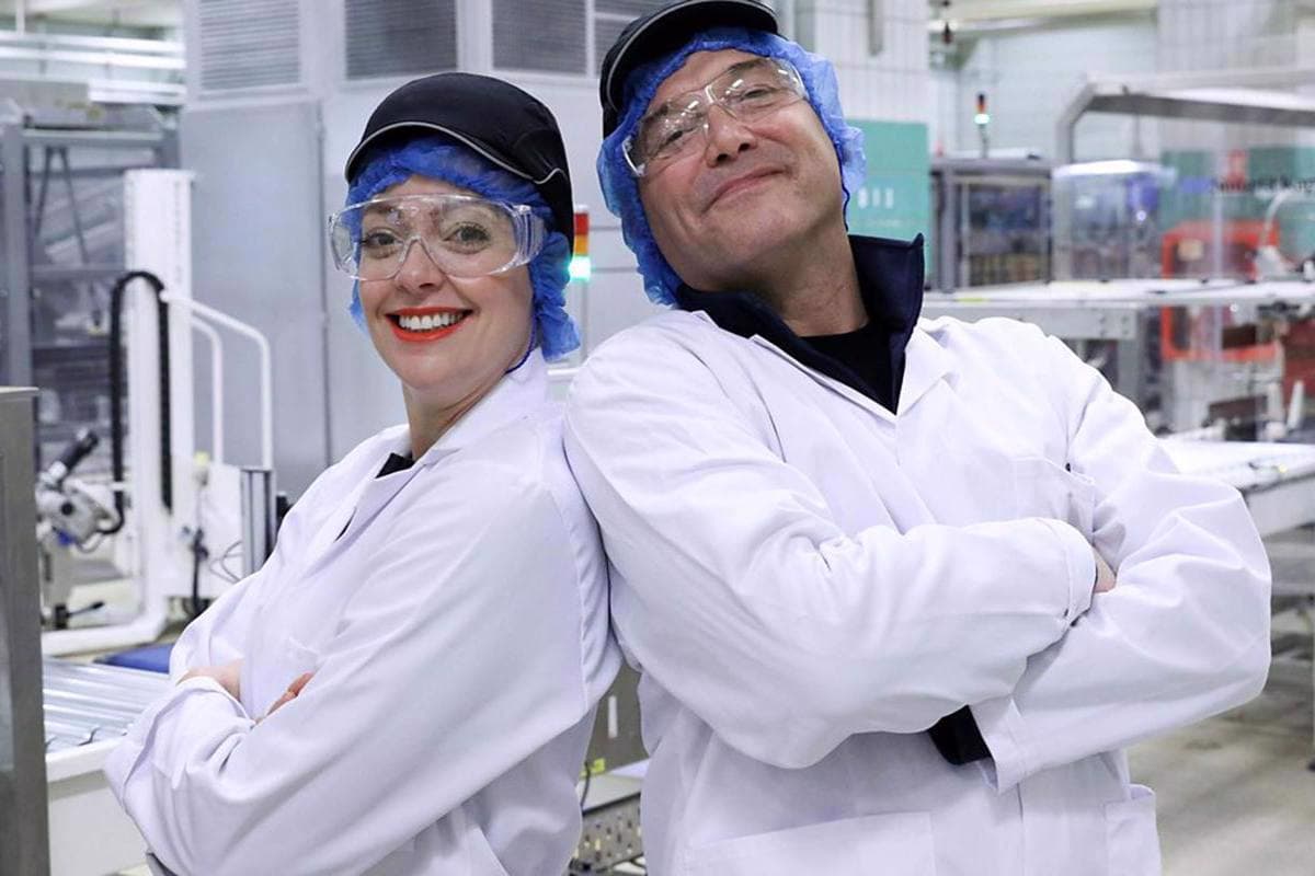 Στα Άδυτα Εργοστασίων Κ8 Ε5