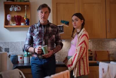 Daddy Issues Κ2 Ε1