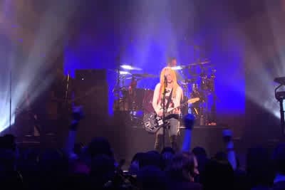 Avril Lavigne - Ζωντανά στο Κάλγκαρι
